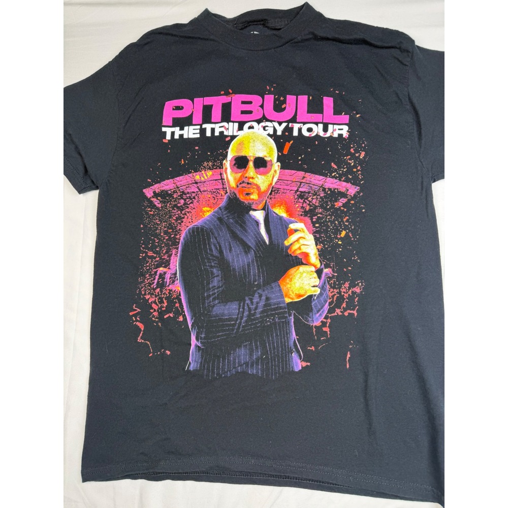 Pitbull The Trilogy Tour 2023 Concert Graphic T-Shirt Black Medium Timeless
